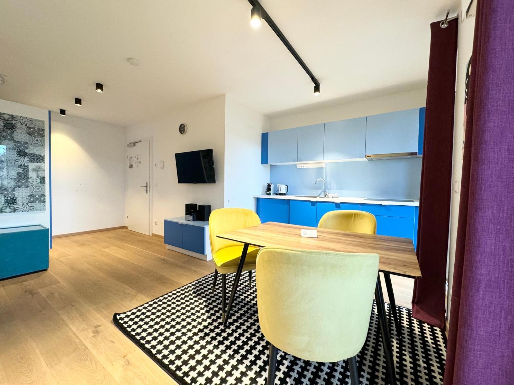 וינה Wohnung Mit Terrasse + Parkplatz מראה חיצוני תמונה